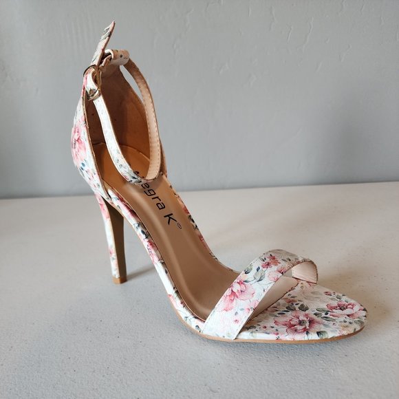 Floral Sandals "NEW" - Picture 12 of 15
